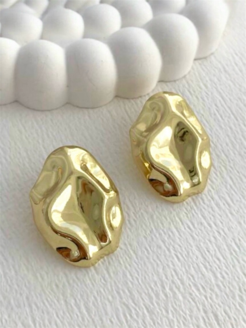 Wavy Oval Earrings | 14K Gold Plated | Waterproof Lightweight Luxury Jewelry
